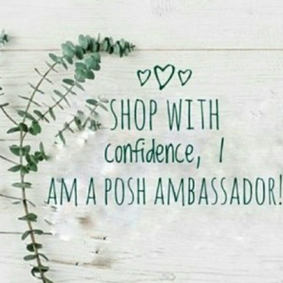 Meet your Posher, Beth - Picture 3 of 3